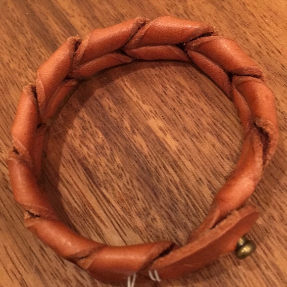 American Eagle Outfitters Jewelry - Leather Wrist Cuff NWT